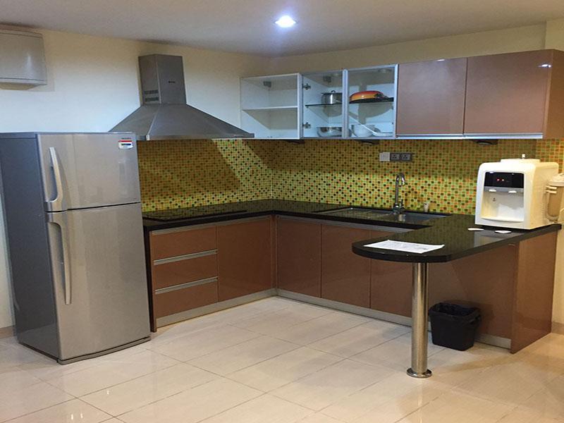 Hotel Ambassador 3 Kitchen